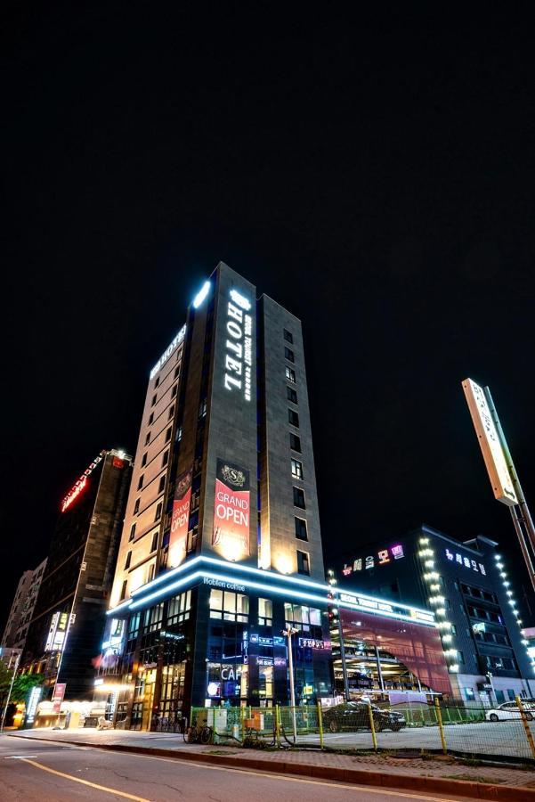 Siheung Seoul Tourist Hotel Exteriör bild