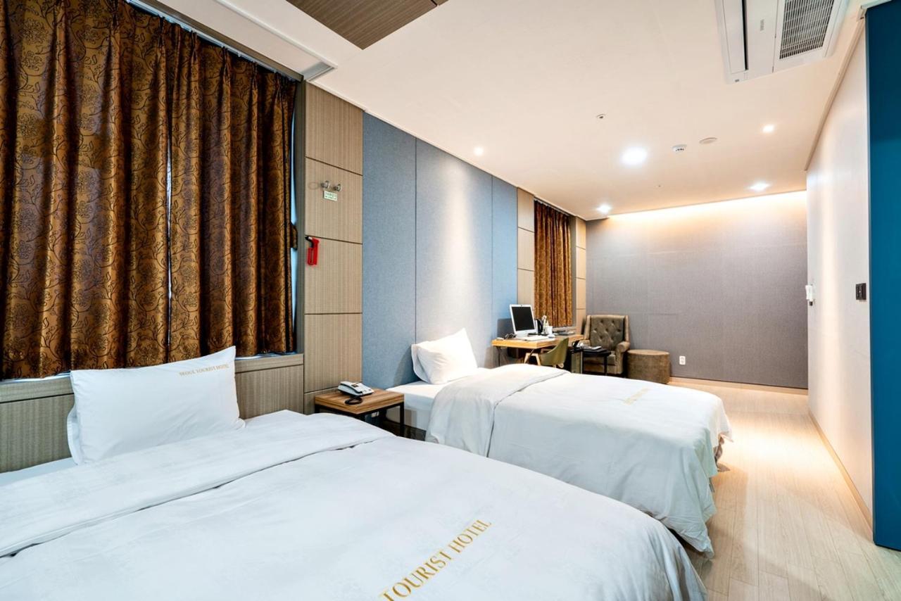 Siheung Seoul Tourist Hotel Exteriör bild